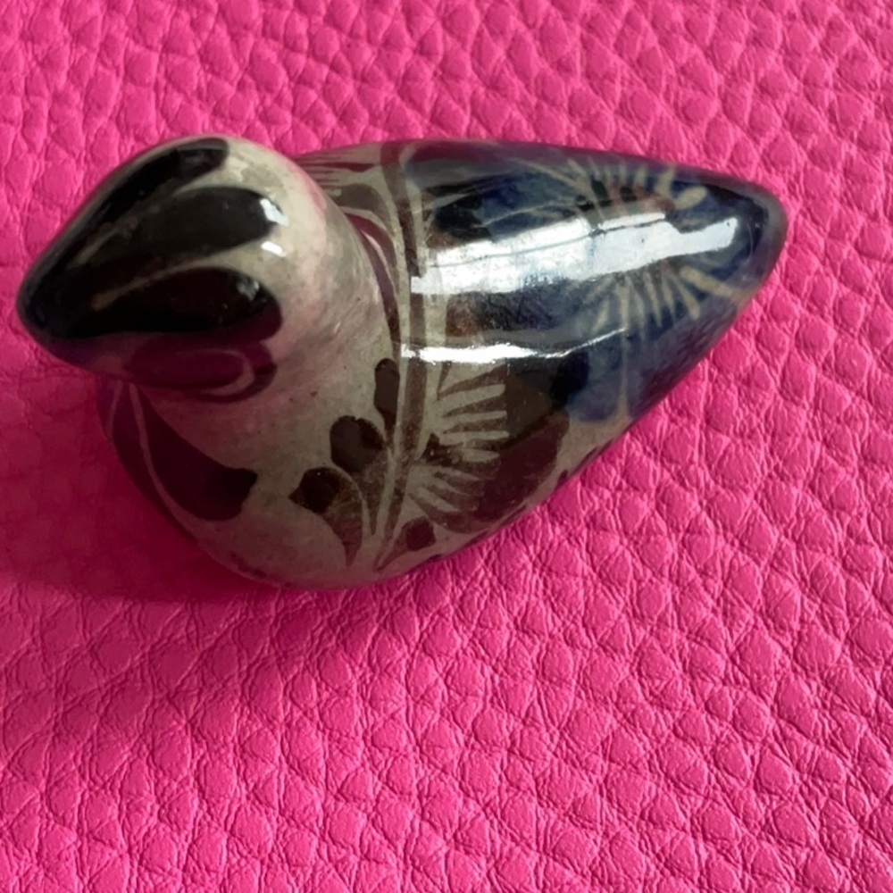 Vintage ceramic bird made in 1984
